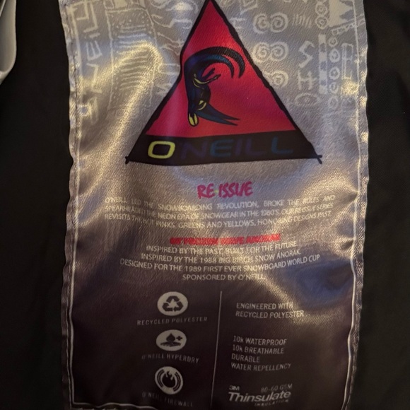 O'Neill Black and Silver Reissue Jacket - Picture 11 of 11